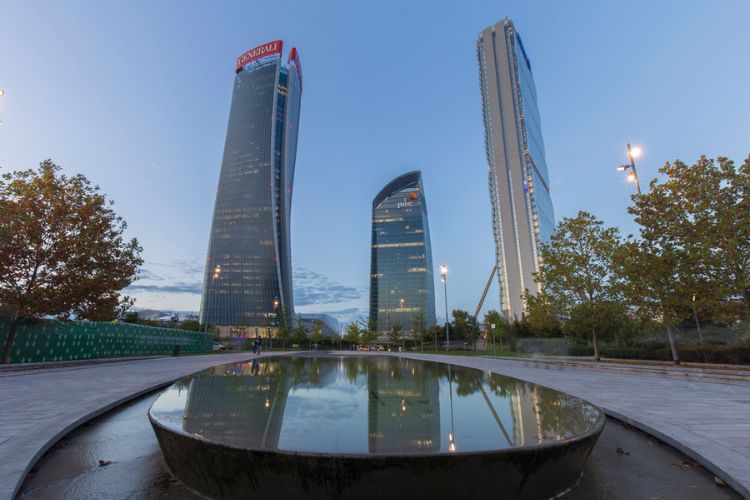 citylife a milano e le tre torri