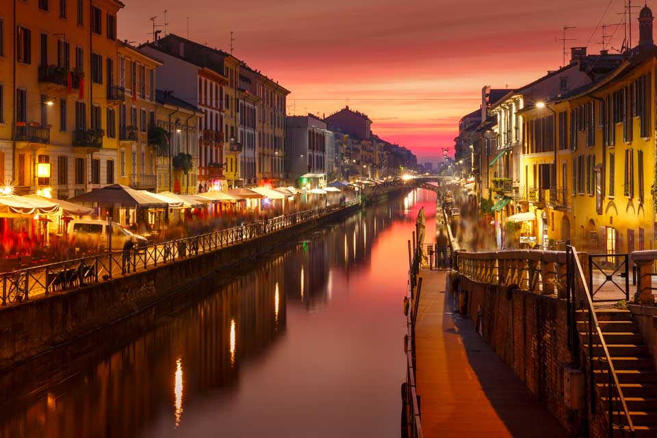 navigli milan at night