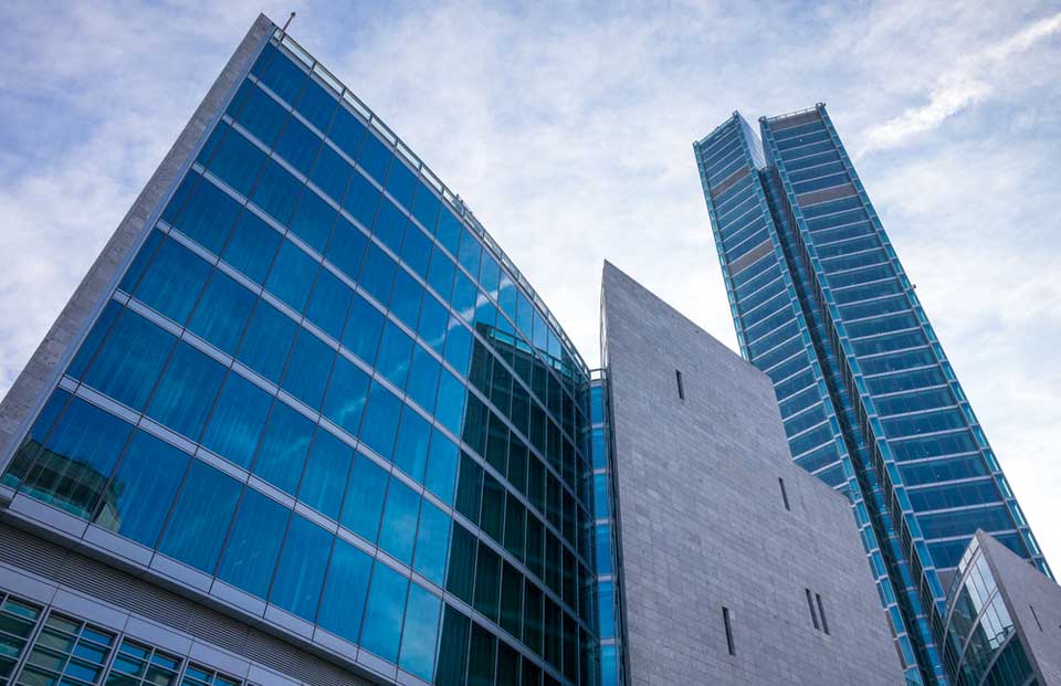Palazzo Lombardia back