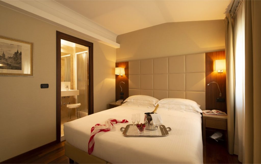 hotel fenice mailand